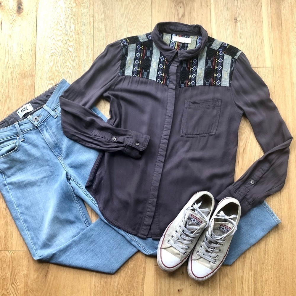 URBAN OUTFITTERS PURPLE  EMBROIDERED BOHO SHIRT - S